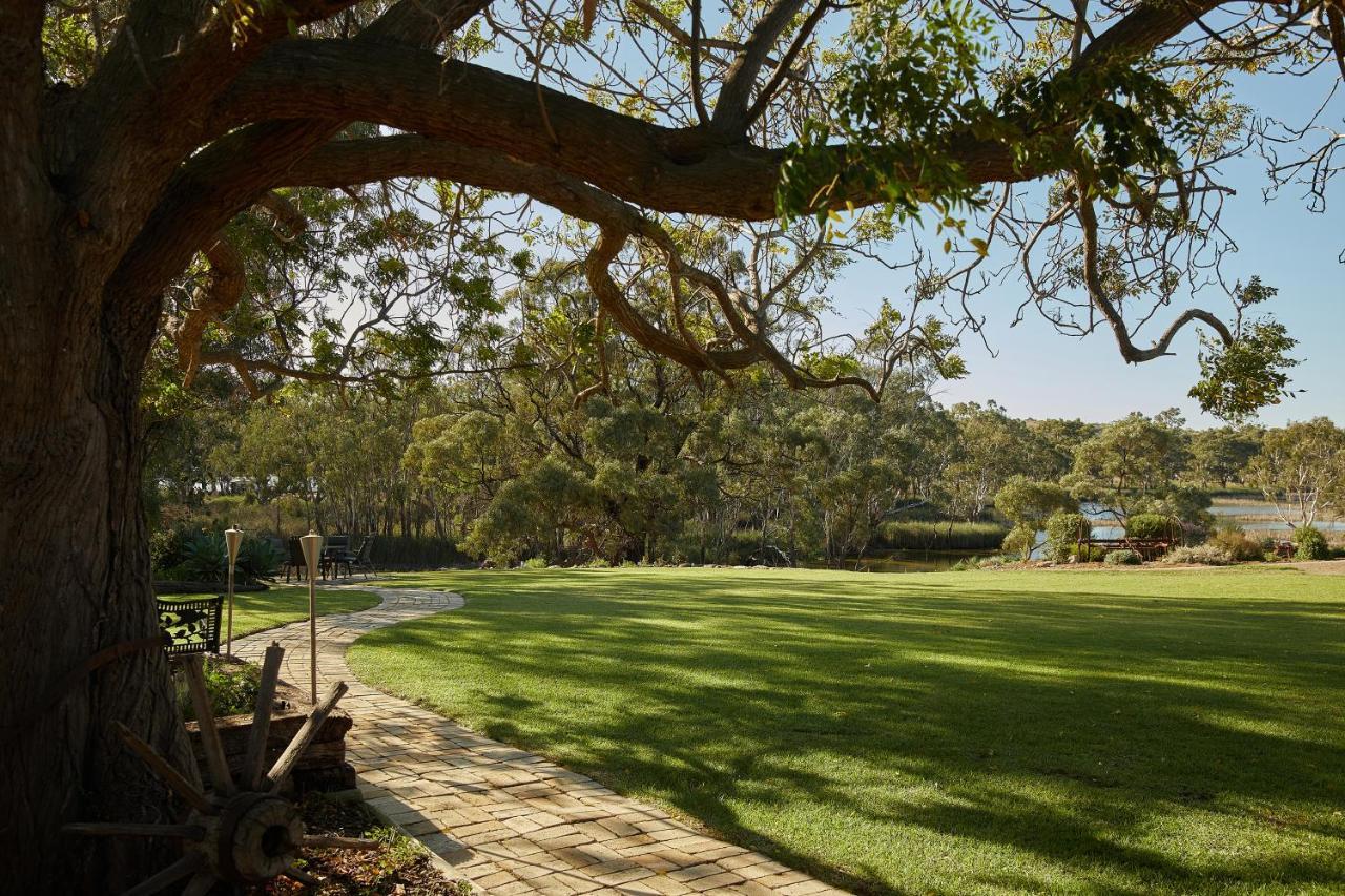 Lake Bywater Cottage Walker Flat Buitenkant foto