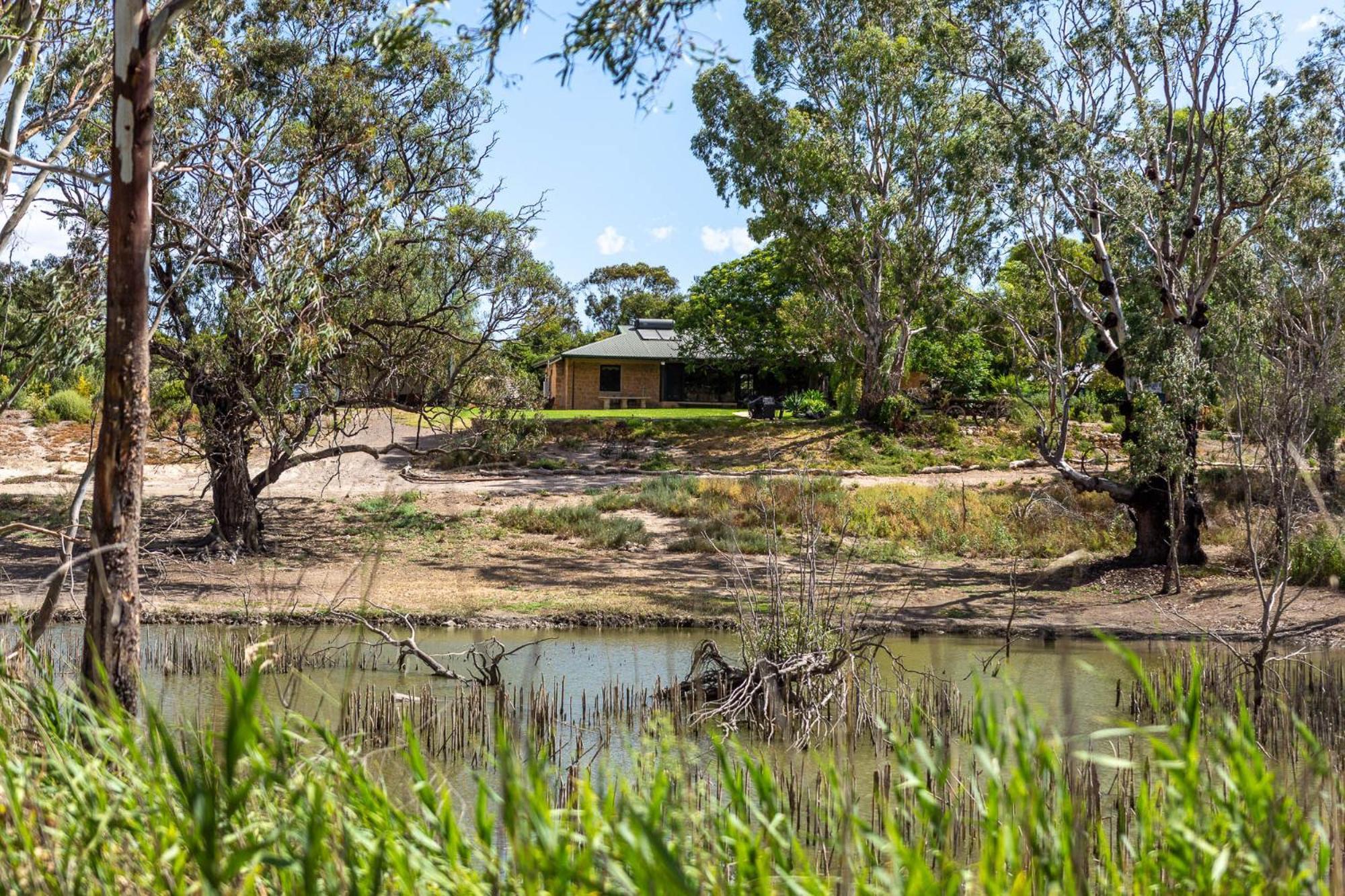 Lake Bywater Cottage Walker Flat Buitenkant foto